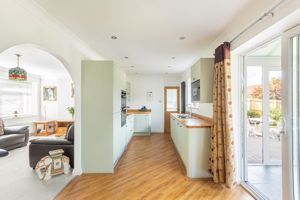 Photo 11- click for photo gallery